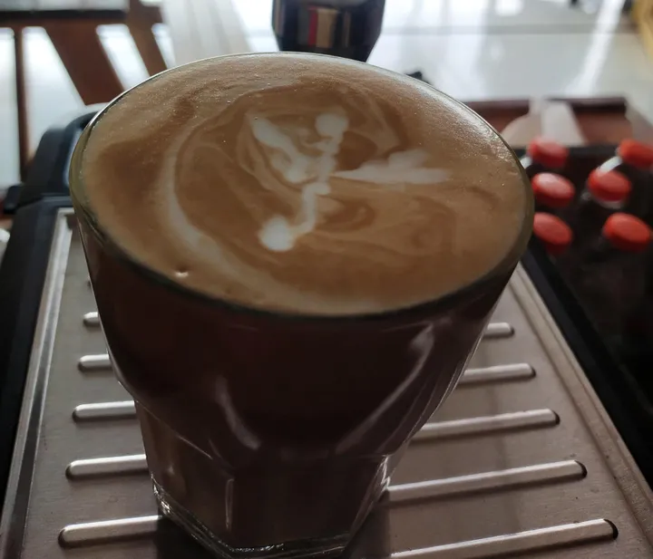 Mengenal Lebih Dekat Minuman Café Latte yang Lezat dan Aromatik
