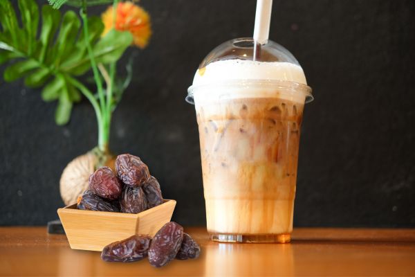 Menikmati Lezatnya Minuman Kopi Susu Kurma yang Menyegarkan